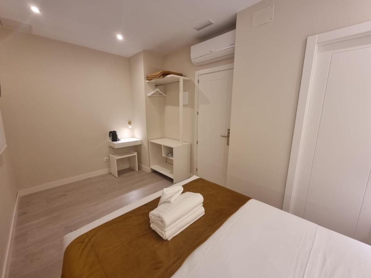 Ch Velarde Hotel Madrid Eksteriør billede